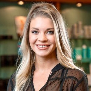 Meet your Posher, Karisa